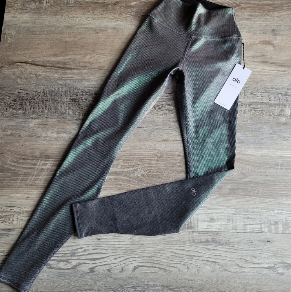 ALO Yoga Soft Ribbed Leggings